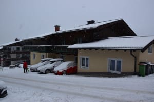 Haus Andre im Winter Seitenansicht